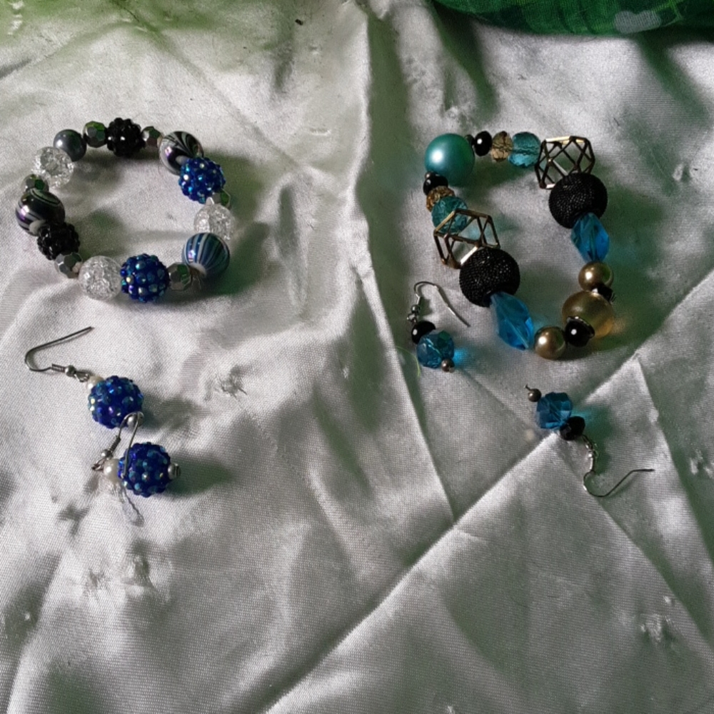 Bracelet/earring set